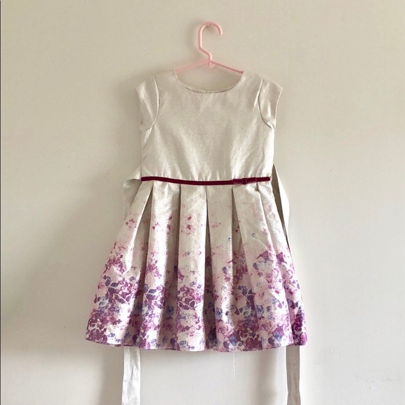Girls dress - Picture 1 of 4